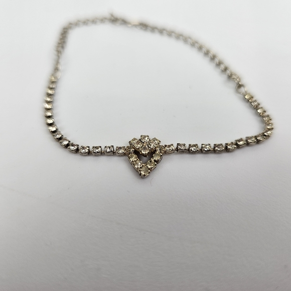 Vintage Unsigned Costume Silver Tone White Rhinestone Bracelet - Picture 7 of 7